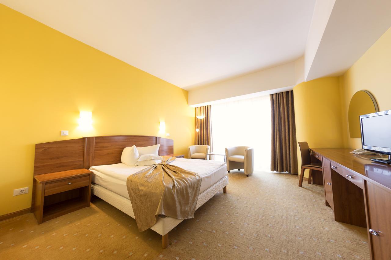 Hotel Parc ألبا يوليا المظهر الخارجي الصورة