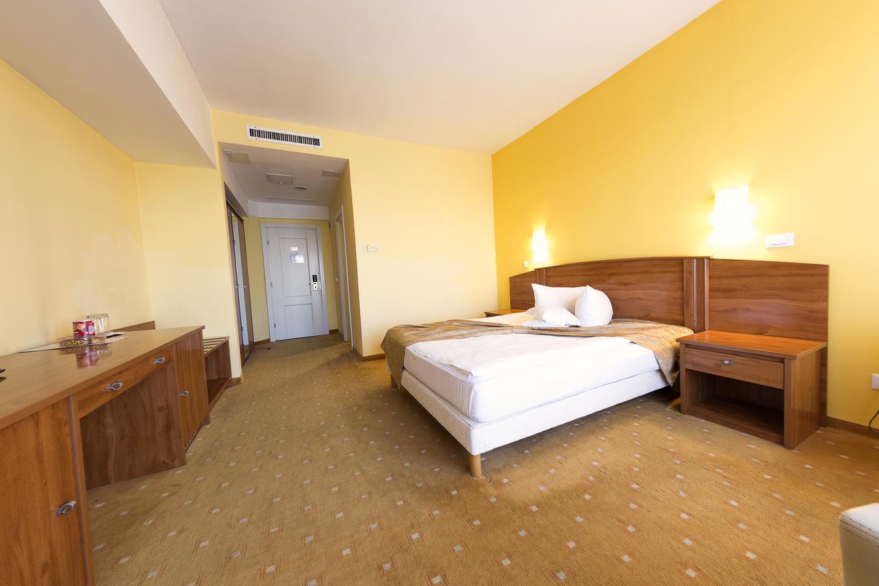 Hotel Parc ألبا يوليا المظهر الخارجي الصورة