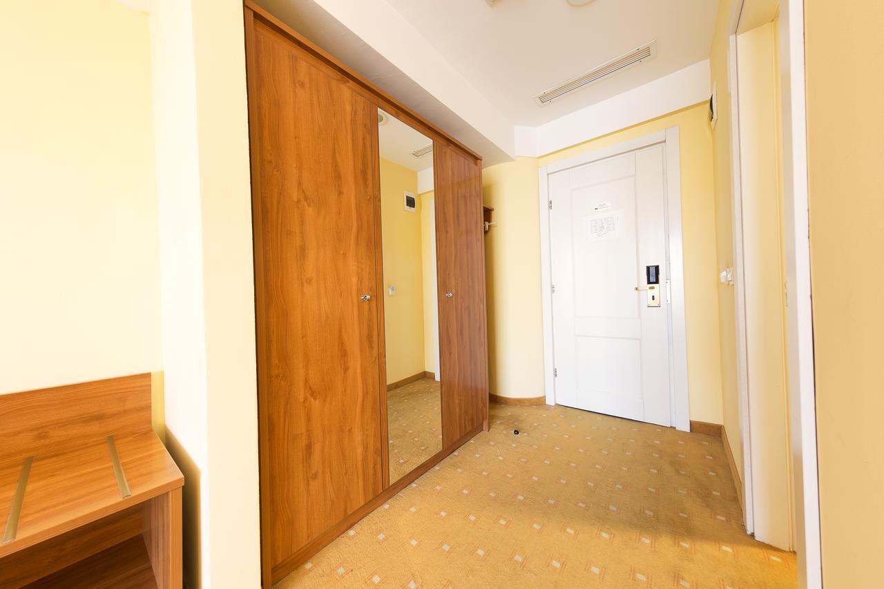 Hotel Parc ألبا يوليا المظهر الخارجي الصورة