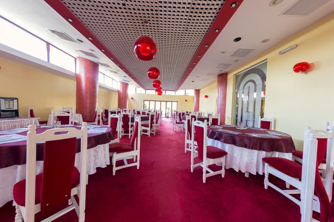 Hotel Parc ألبا يوليا المظهر الخارجي الصورة
